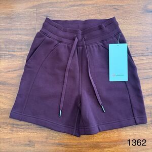 Lululemon Scuba High Rise Short 5” Garnett Size 0 Drawstring Fleece NWT